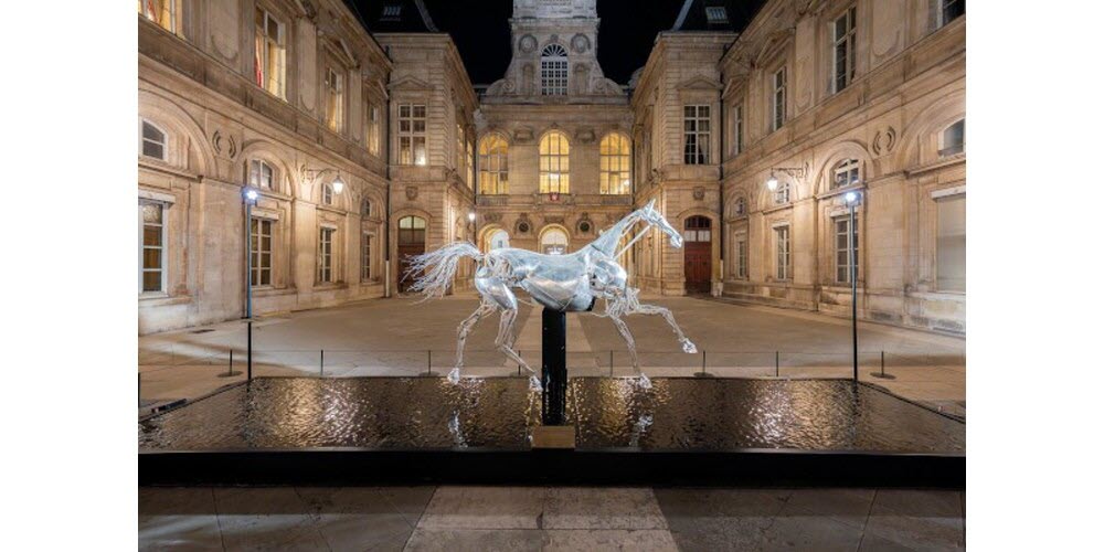 The Zeus Metallic Horse invites itself to Strasbourg!